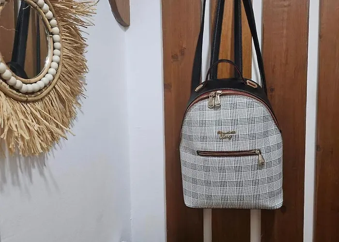 Gondola Peak 公寓 *